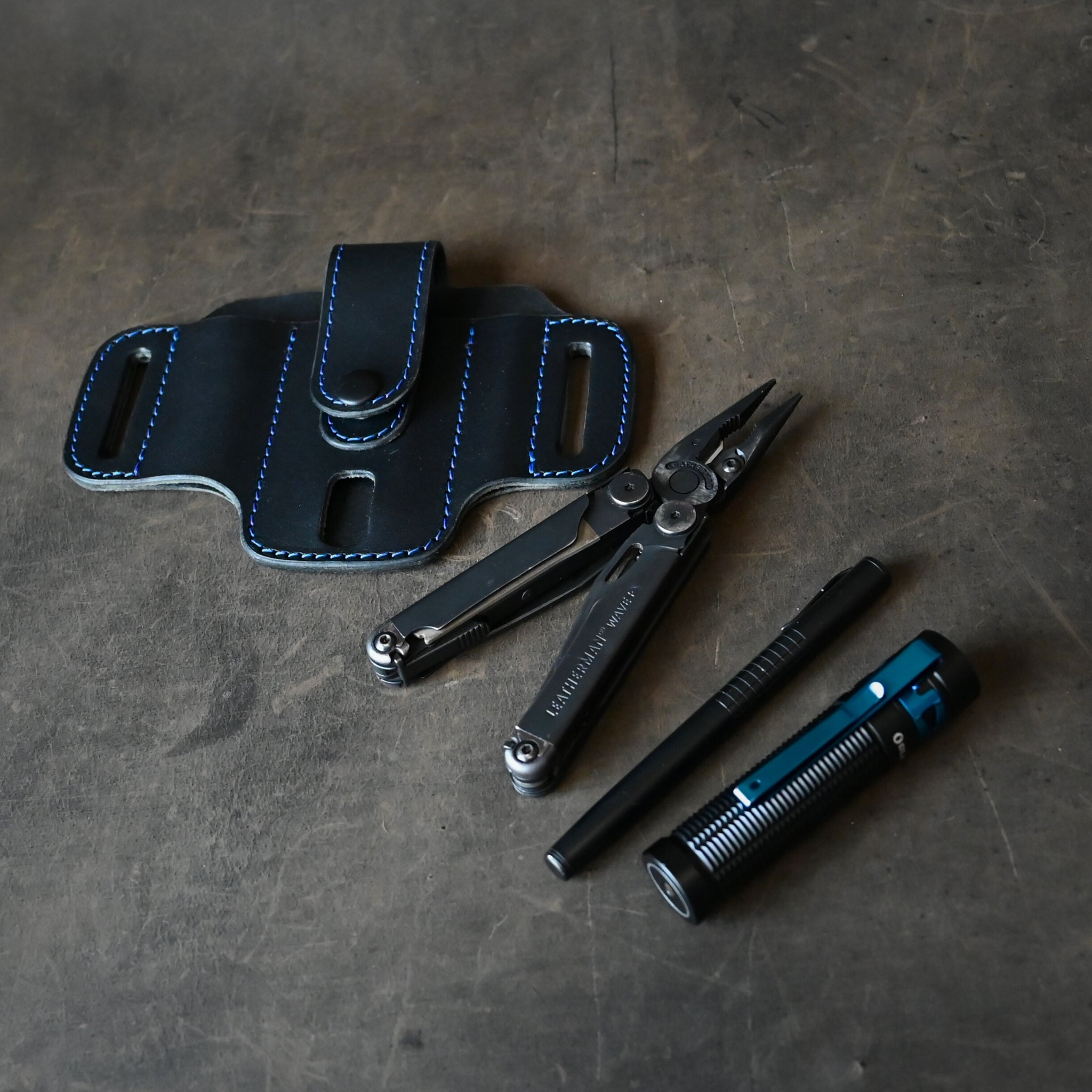 Compact Trio EDC Pancake Holster With Keeper Black & Blue