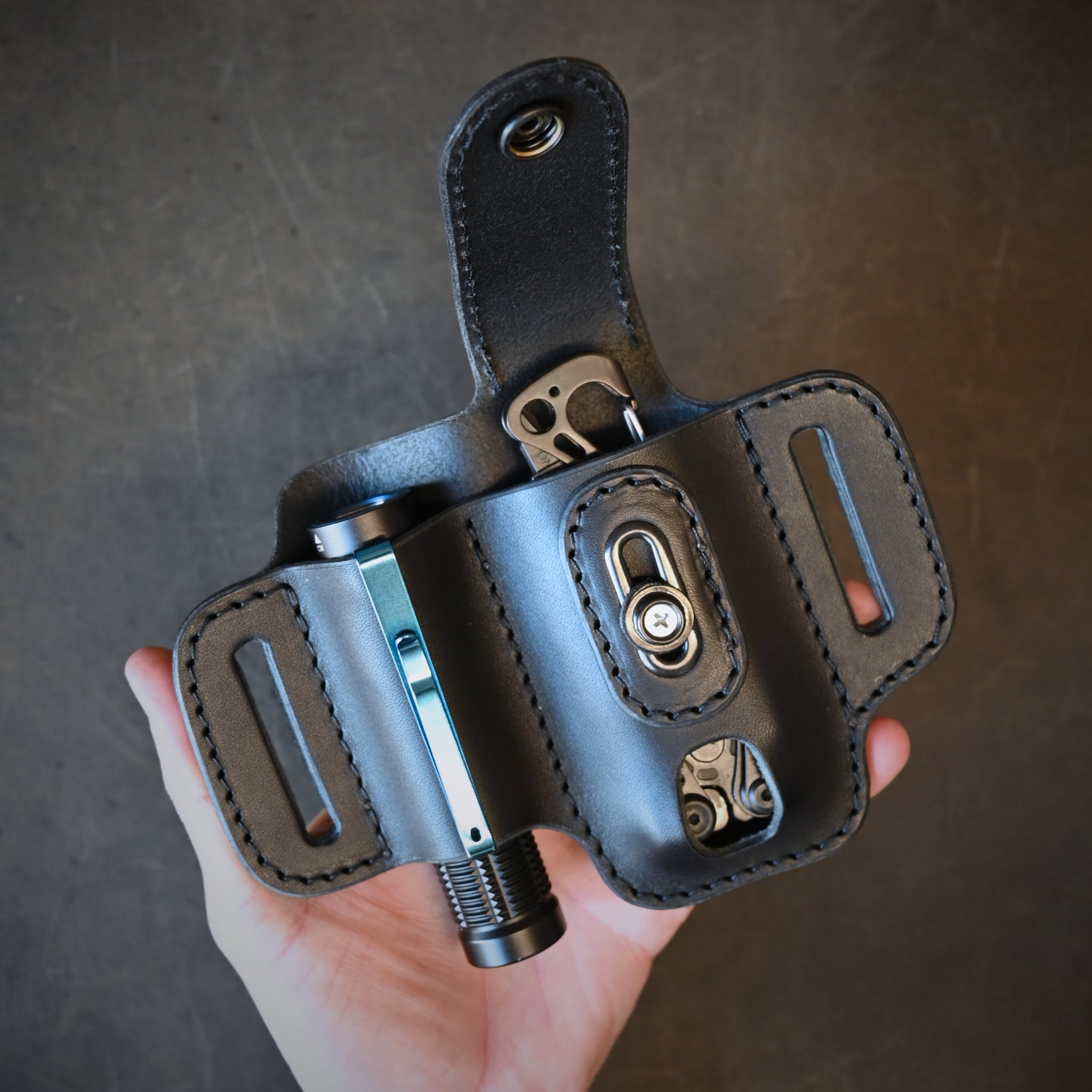 Duo Pancake Bundle Leatherman Skeletool + Olight Baton 3