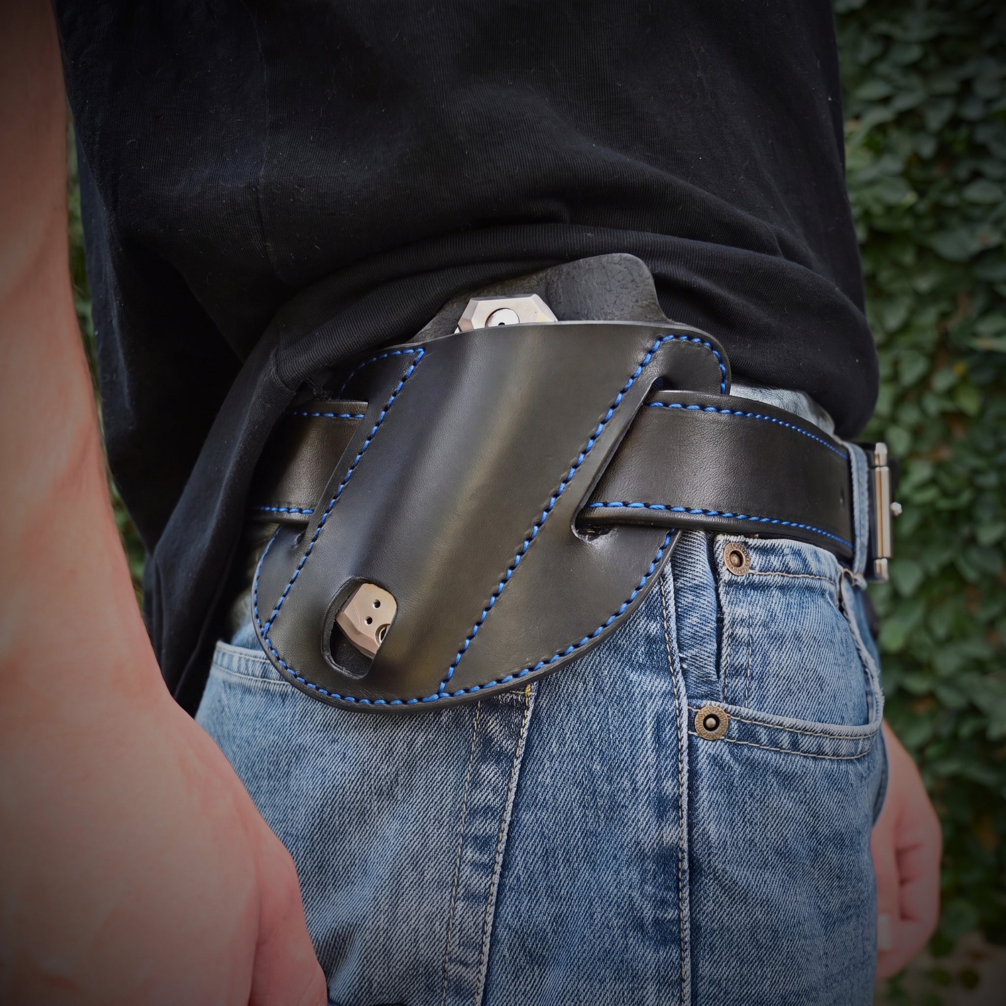 Canted Leather Pancake Holster Black & Blue