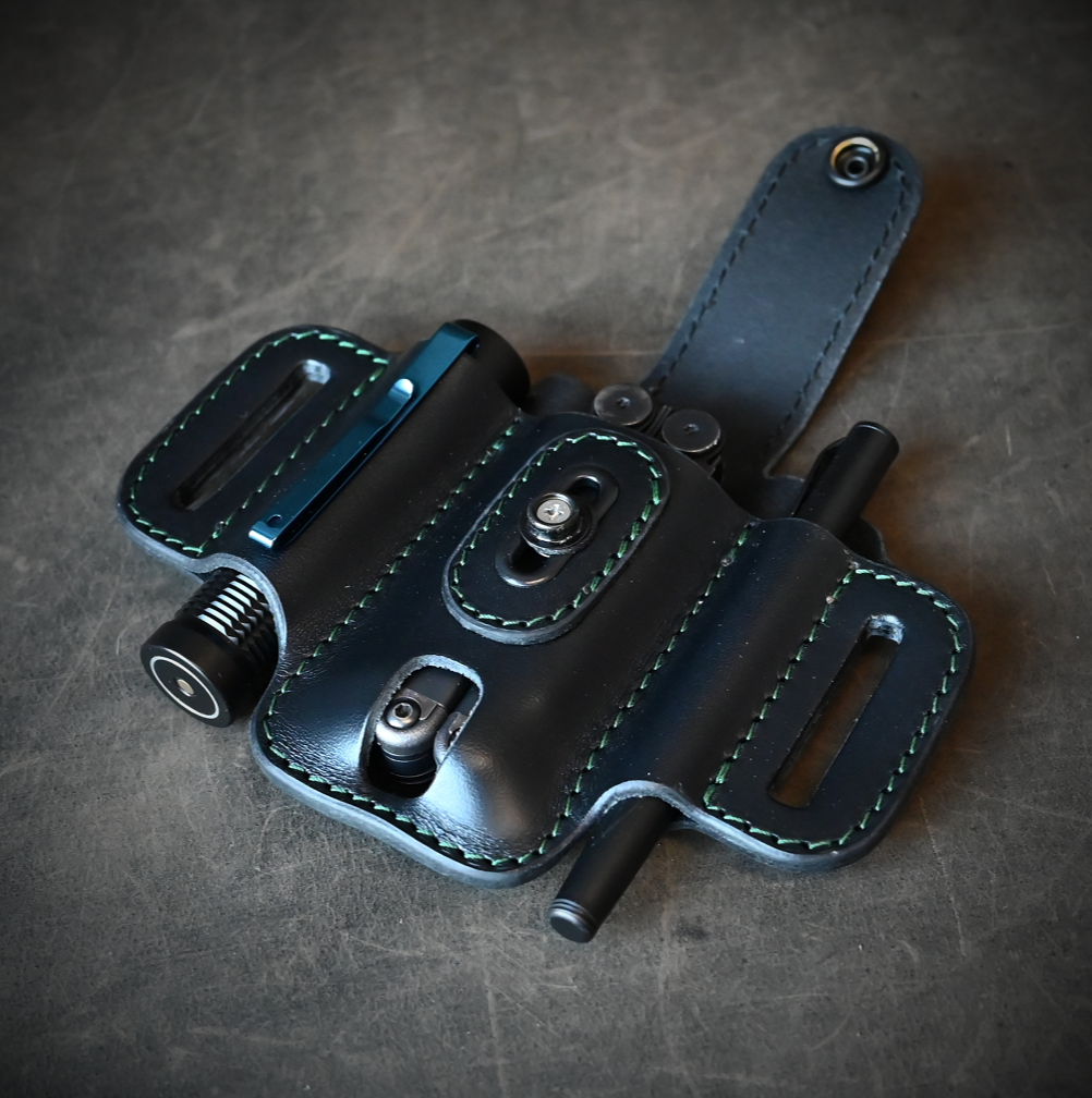 Compact Trio EDC Pancake Holster With Keeper Black & Green