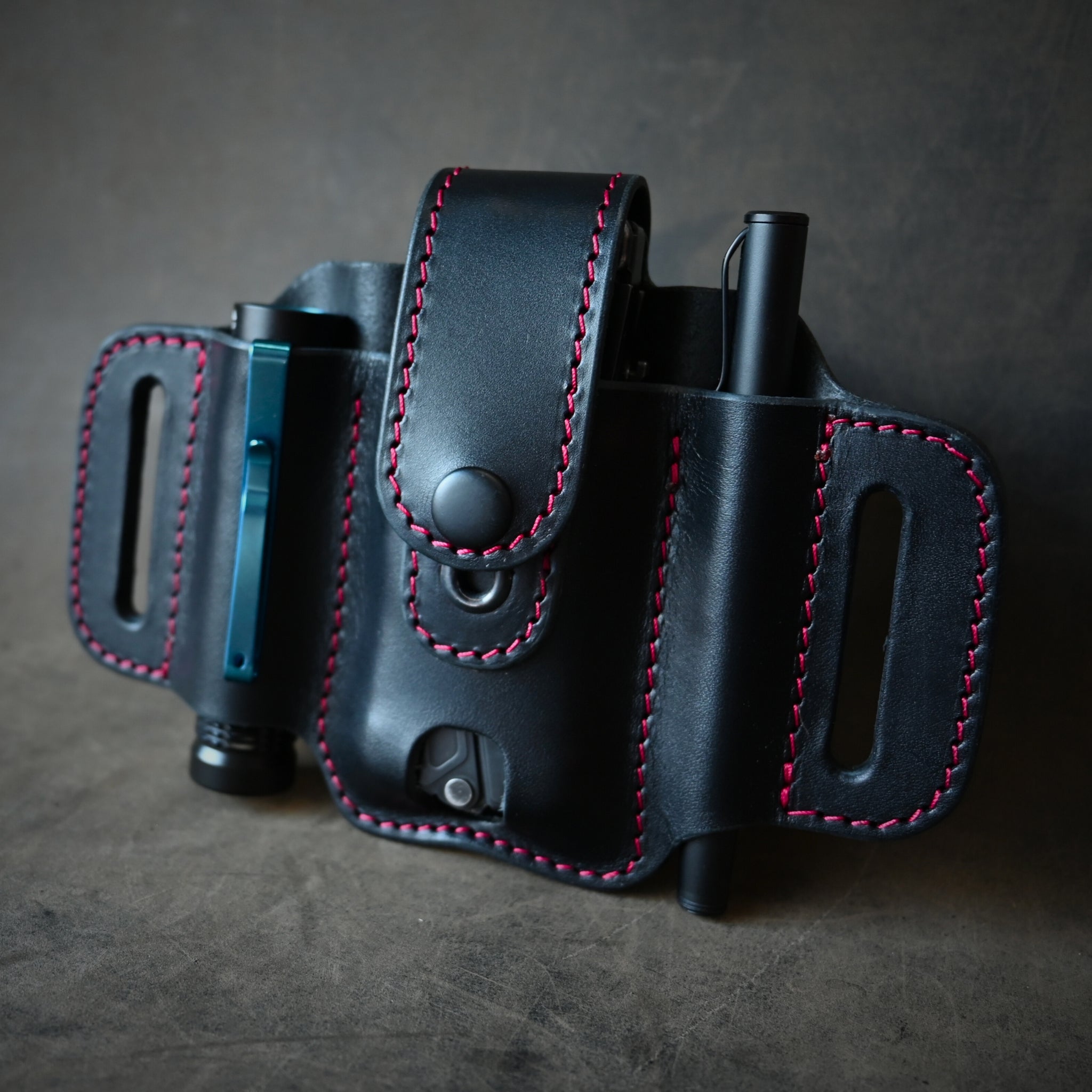 Large Trio EDC Pancake Holster With Keeper Black & Red