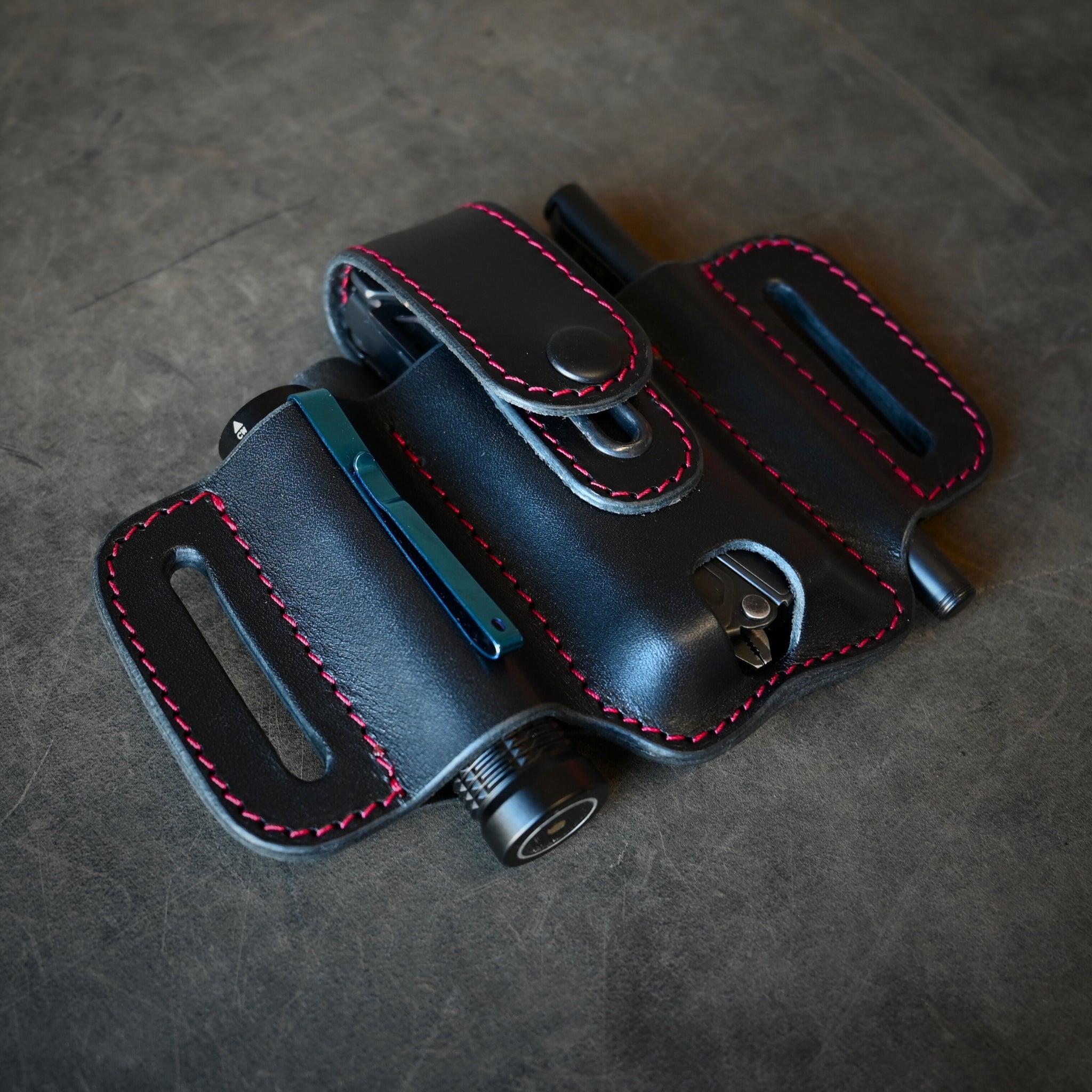 Large Trio EDC Pancake Holster With Keeper Black & Red